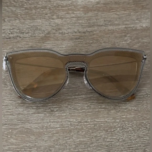 NWOT Valentino Rockstud Sunglasses Valentino Rockstud Accents Wayfarer Sunglasses - Black  main image 3